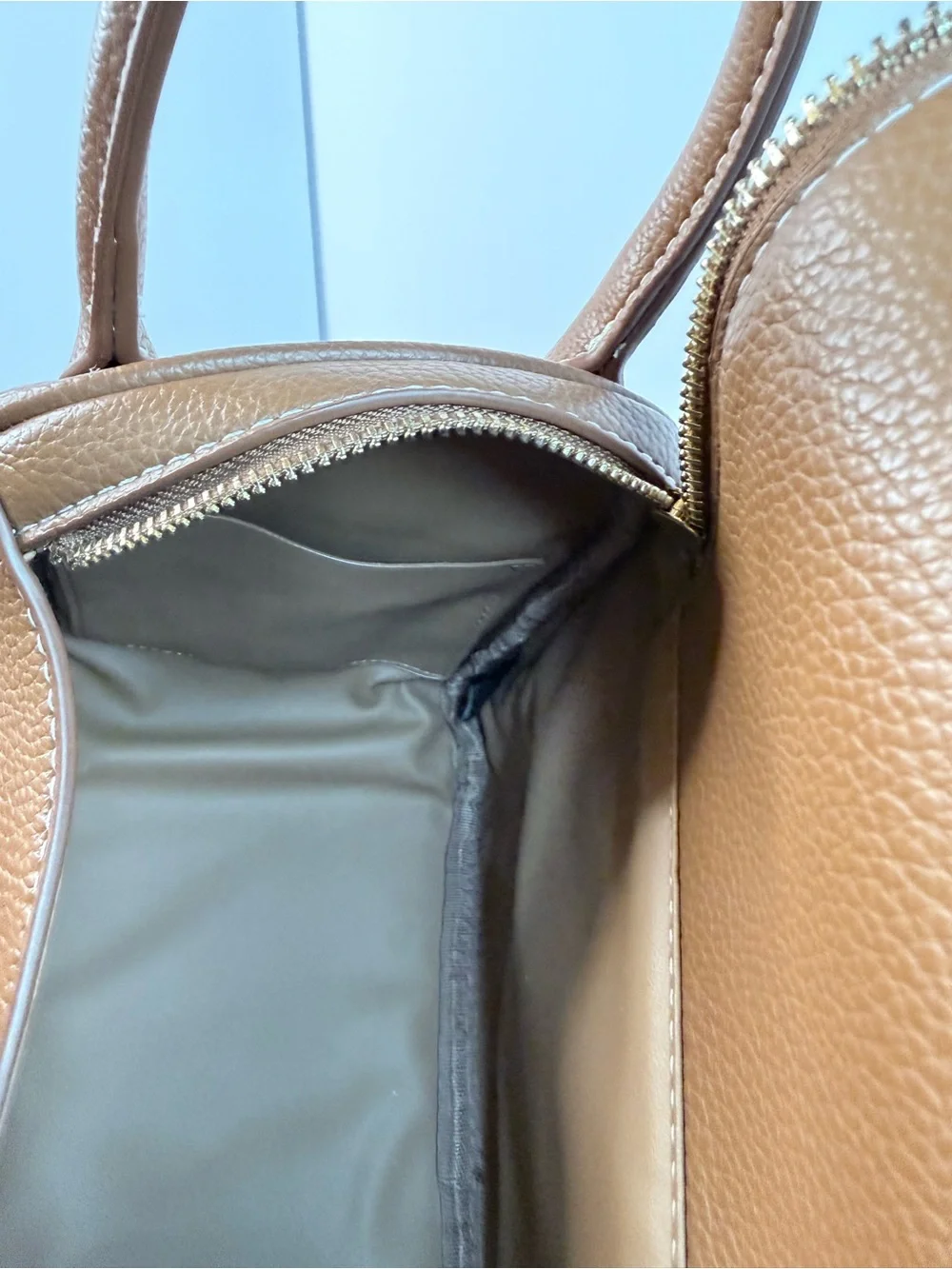 Brown Leather Crossbody Bag with Zip Wallet